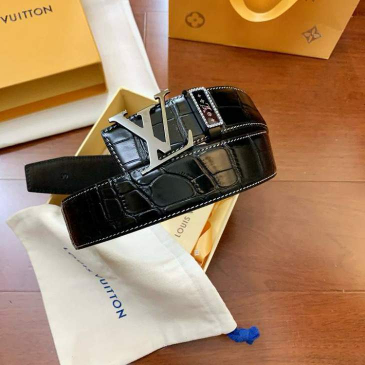 Picture of Louis Vuitton Belts _SKUfw225797263fw